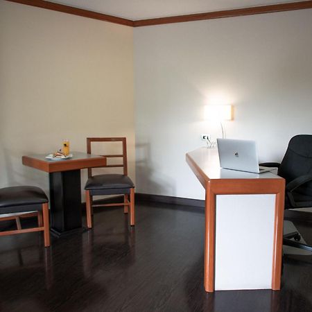מקסיקו סיטי Hotel Abastos Plaza מראה חיצוני תמונה