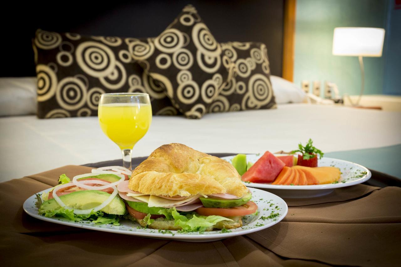 מקסיקו סיטי Hotel Abastos Plaza מראה חיצוני תמונה