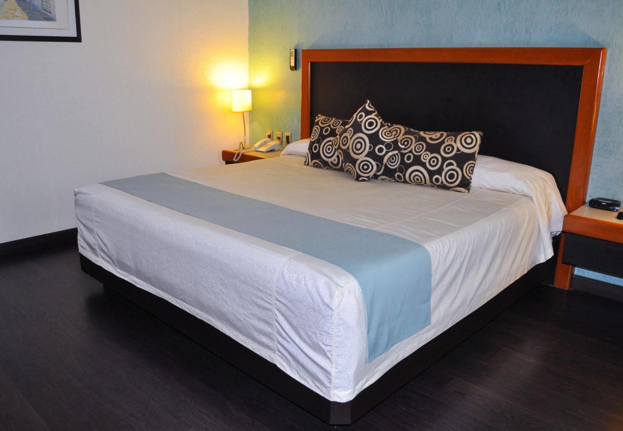 מקסיקו סיטי Hotel Abastos Plaza מראה חיצוני תמונה